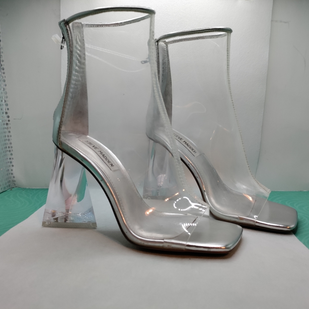 Steve Madden clear open toe boots; silver trim/zipper; size 5½; New! never worn